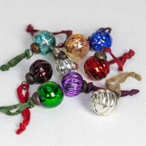 Mini Textured Baubles with Sari Loops Bag of 9